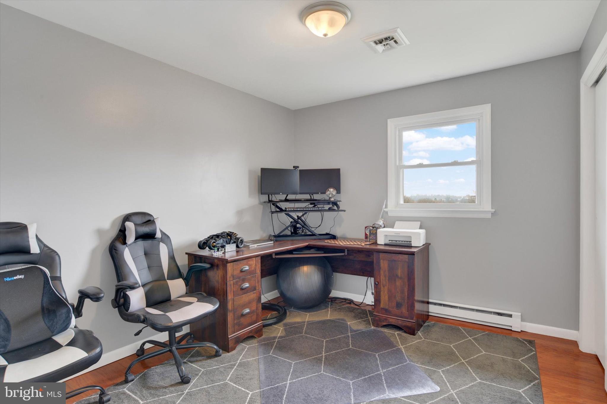 ELIZABETHTOWN BOROUGH - Residential