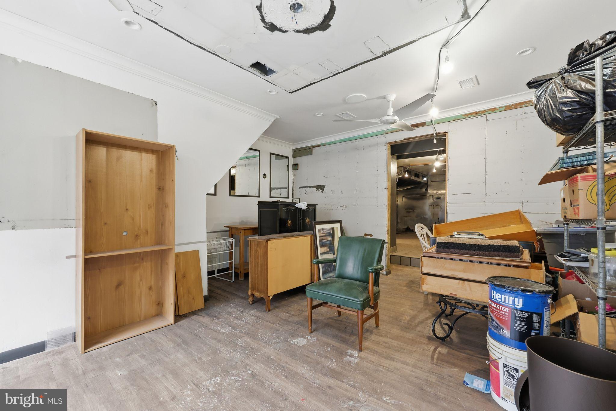 GRADUATE HOSPITAL - Commercial Sale