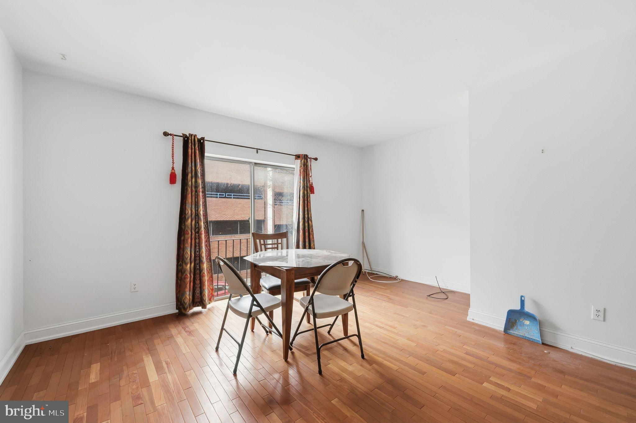GRADUATE HOSPITAL - Commercial Sale
