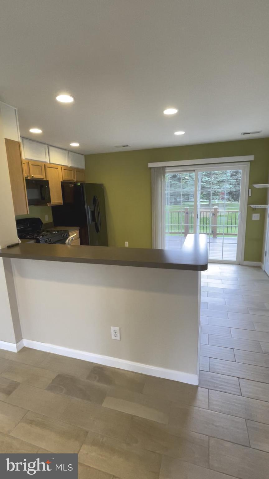 COLDWATER CONDO - Residential