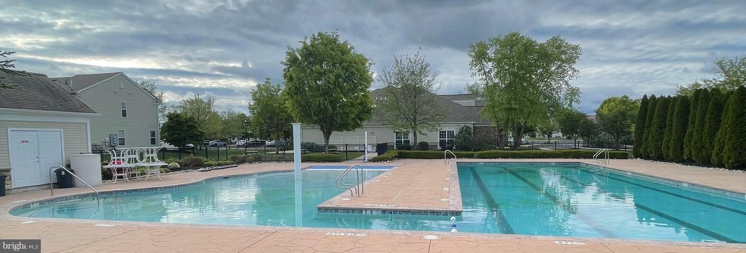 COLDWATER CONDO - Residential