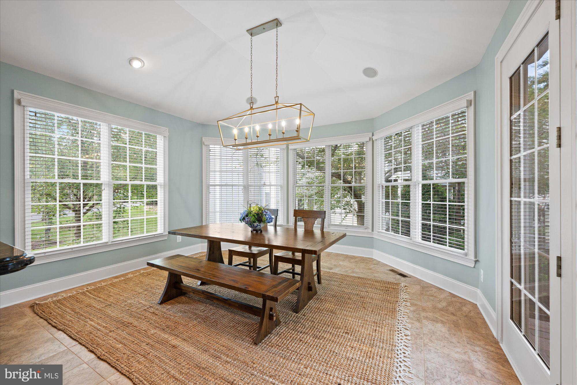 BELMONT COUNTRY CLUB - Residential