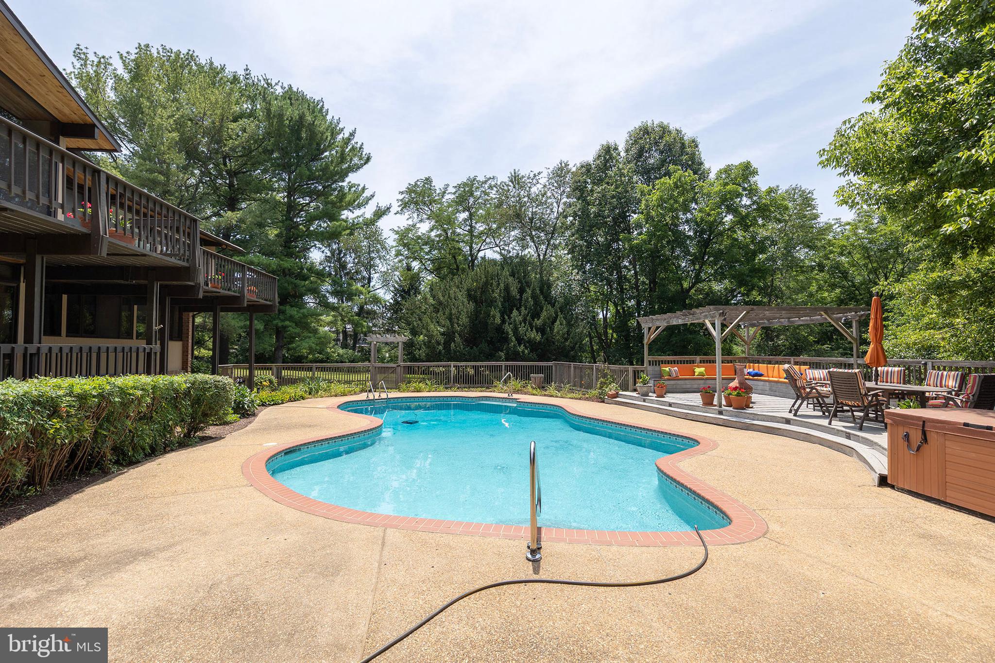 MEADOW BRANCH - Residential