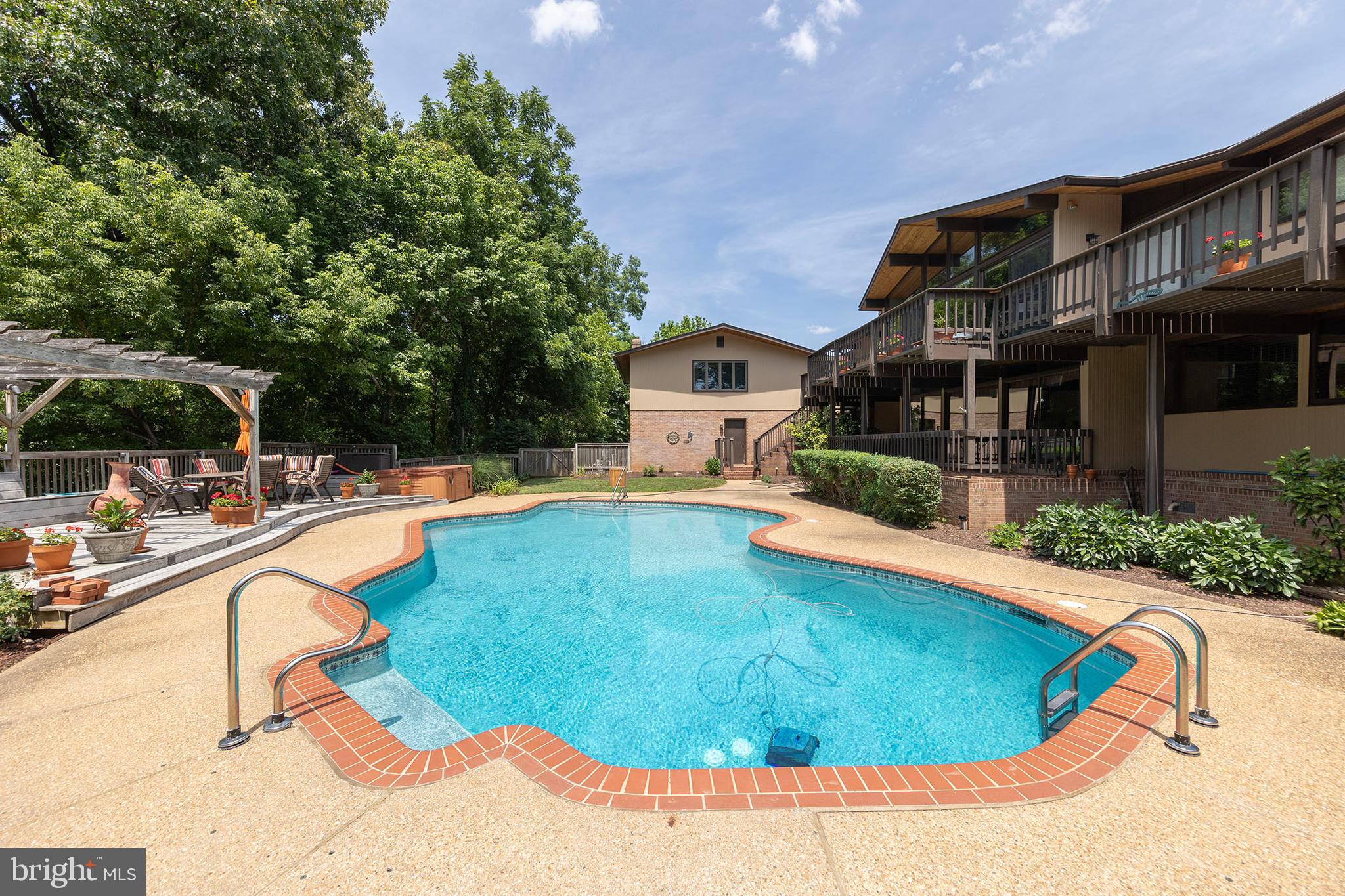 MEADOW BRANCH - Residential