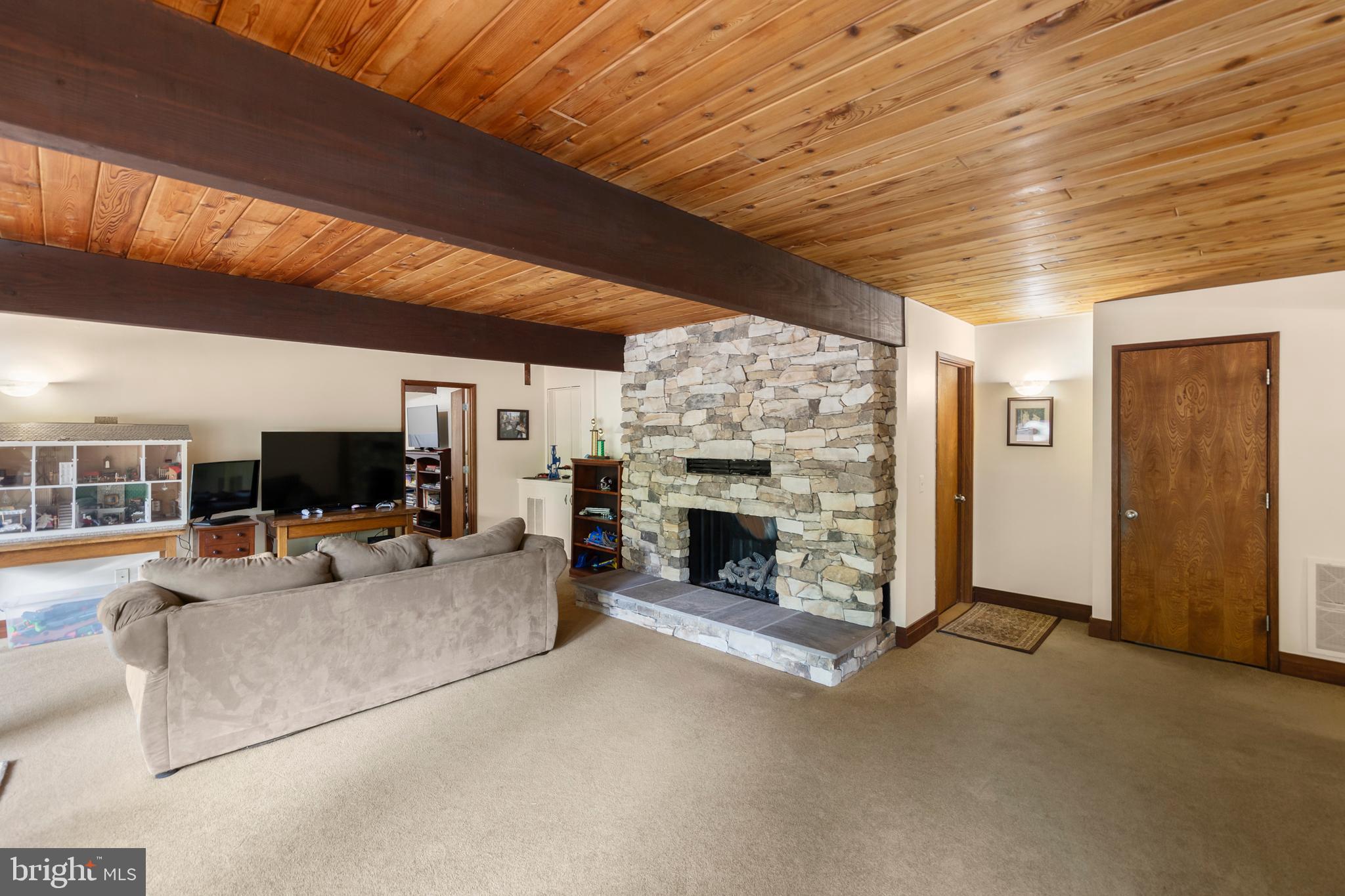 MEADOW BRANCH - Residential