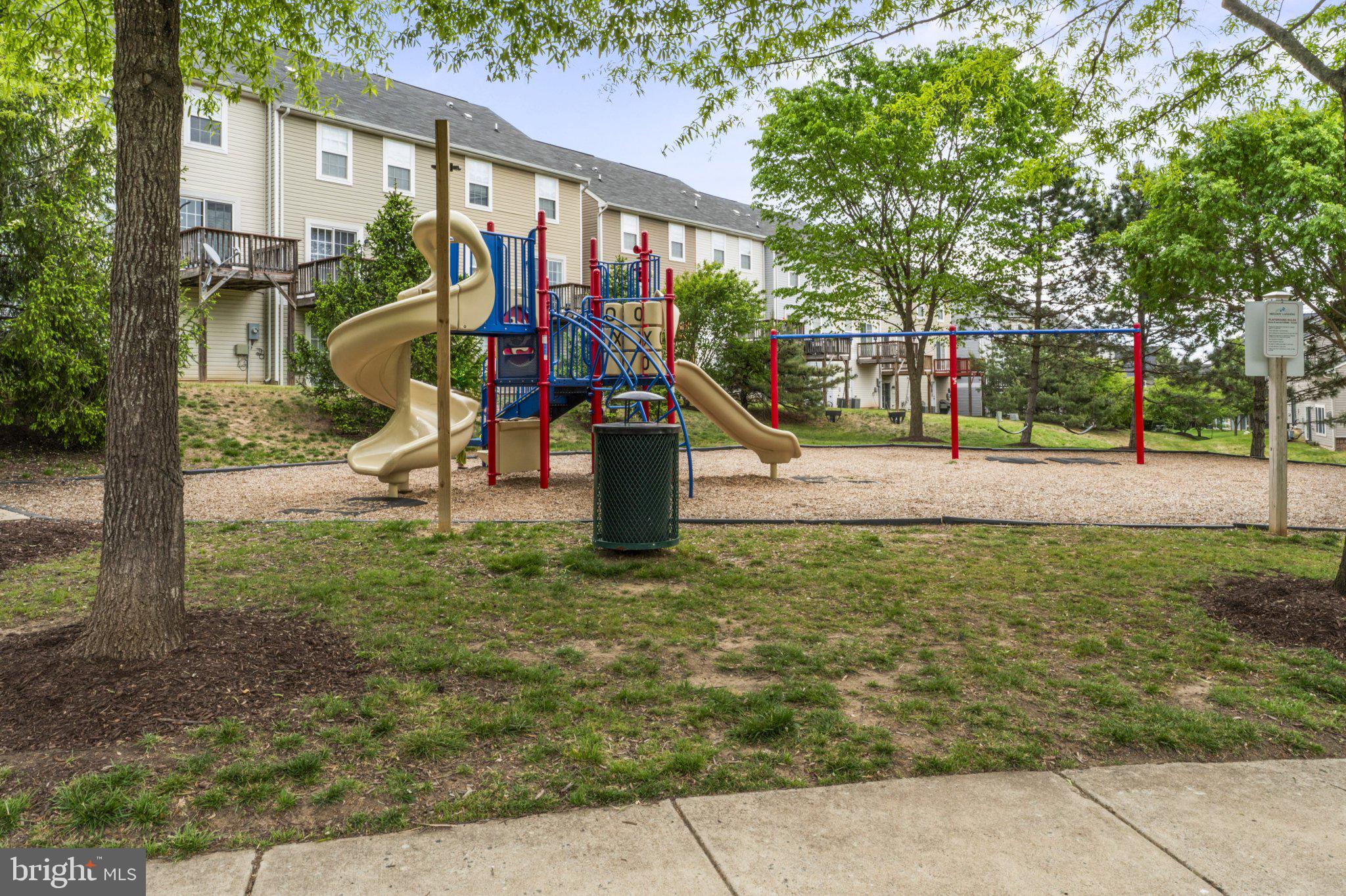 RIVER OAKS - Residential