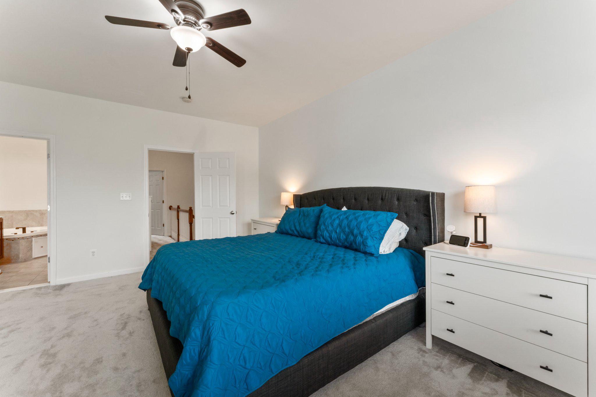 RIVER OAKS - Residential