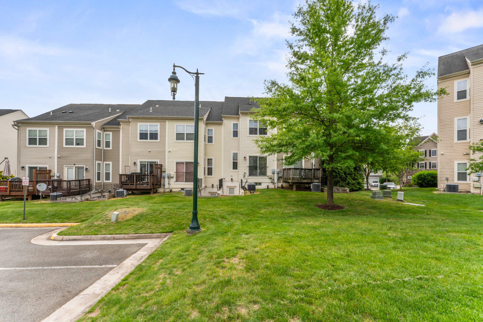 RIVER OAKS - Residential