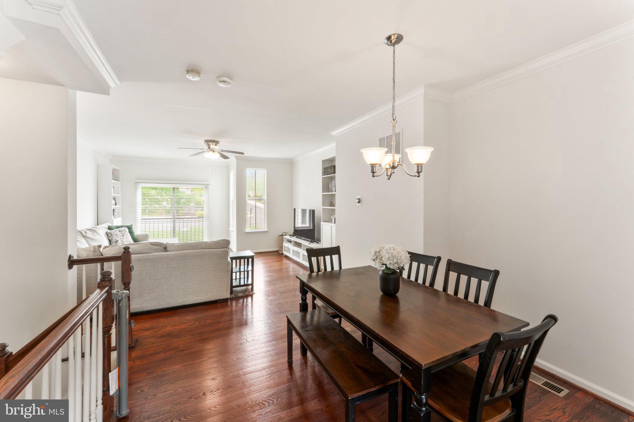 RIVER OAKS - Residential