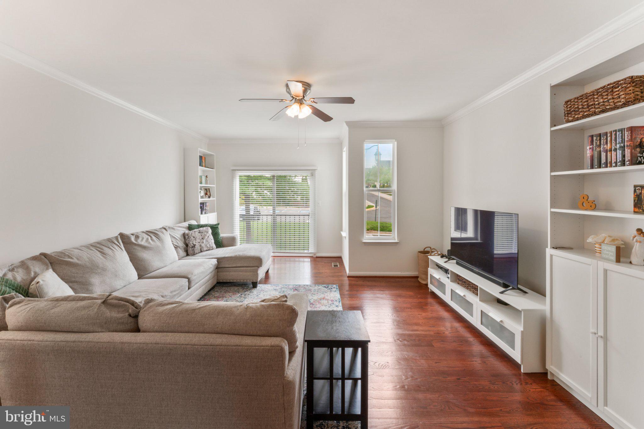 RIVER OAKS - Residential