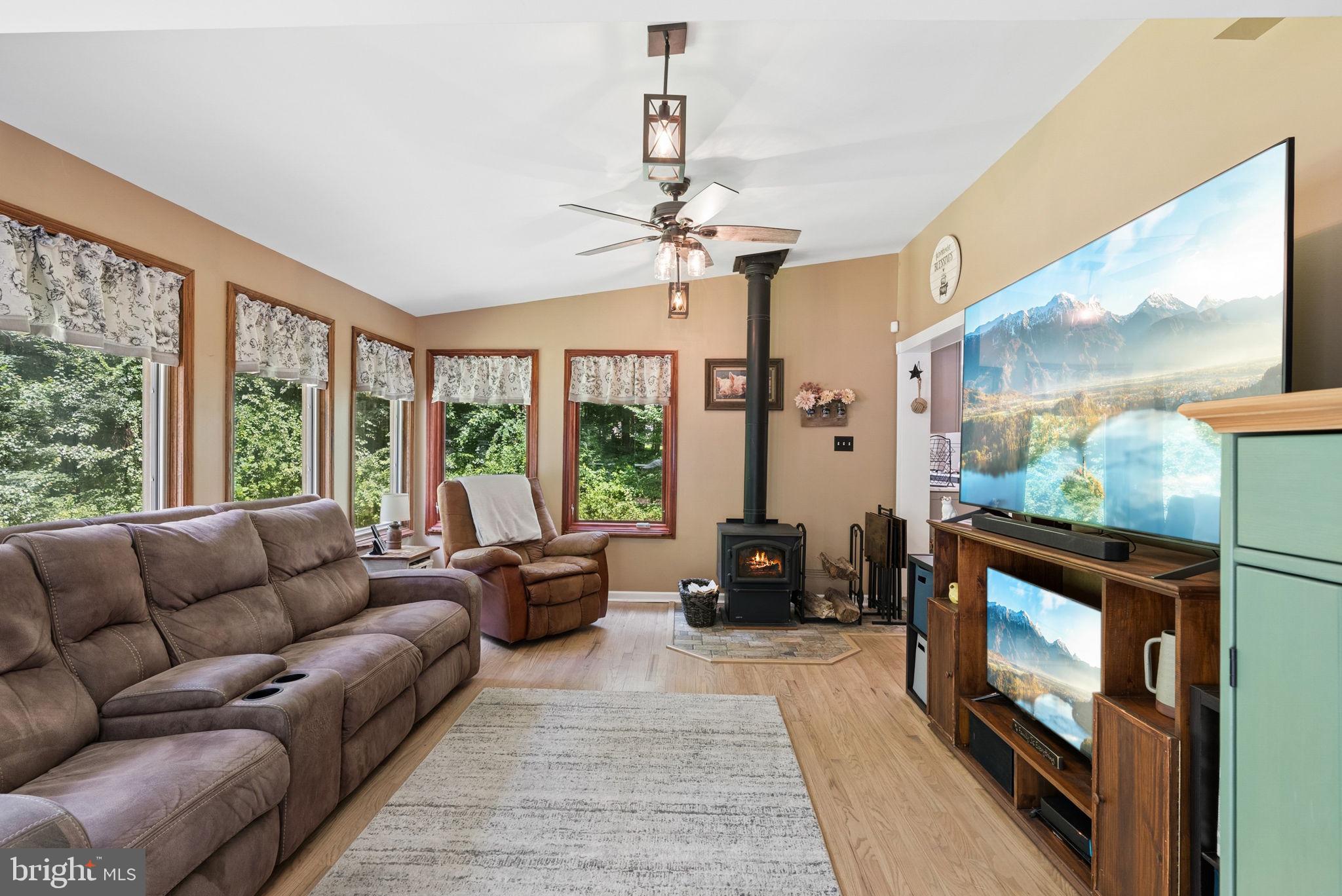 FOREST HILL - Residential