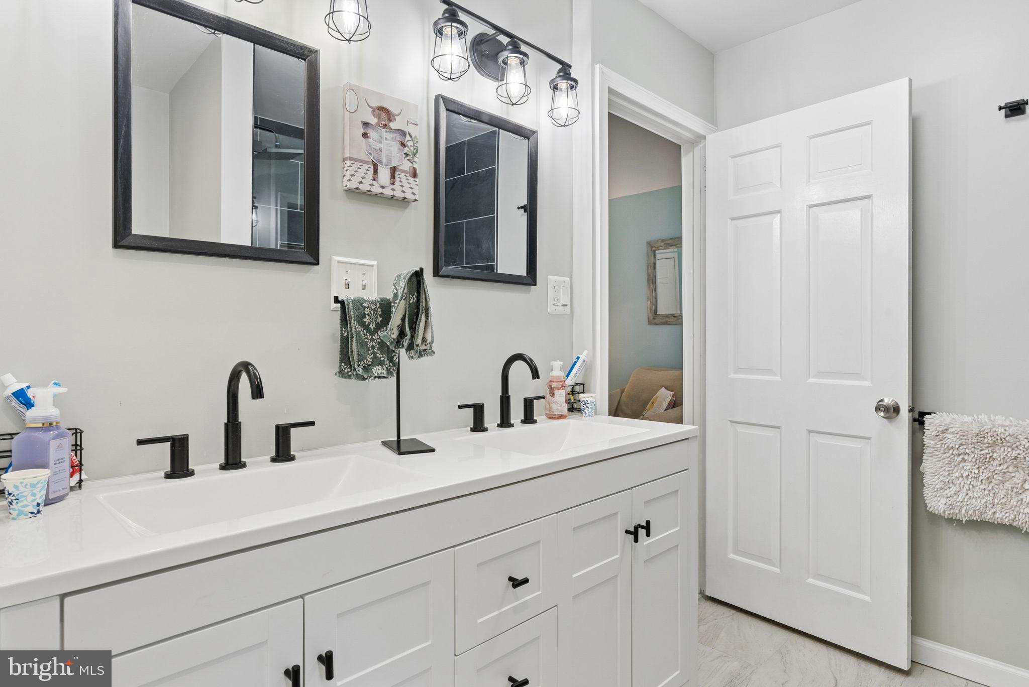 FOREST HILL - Residential