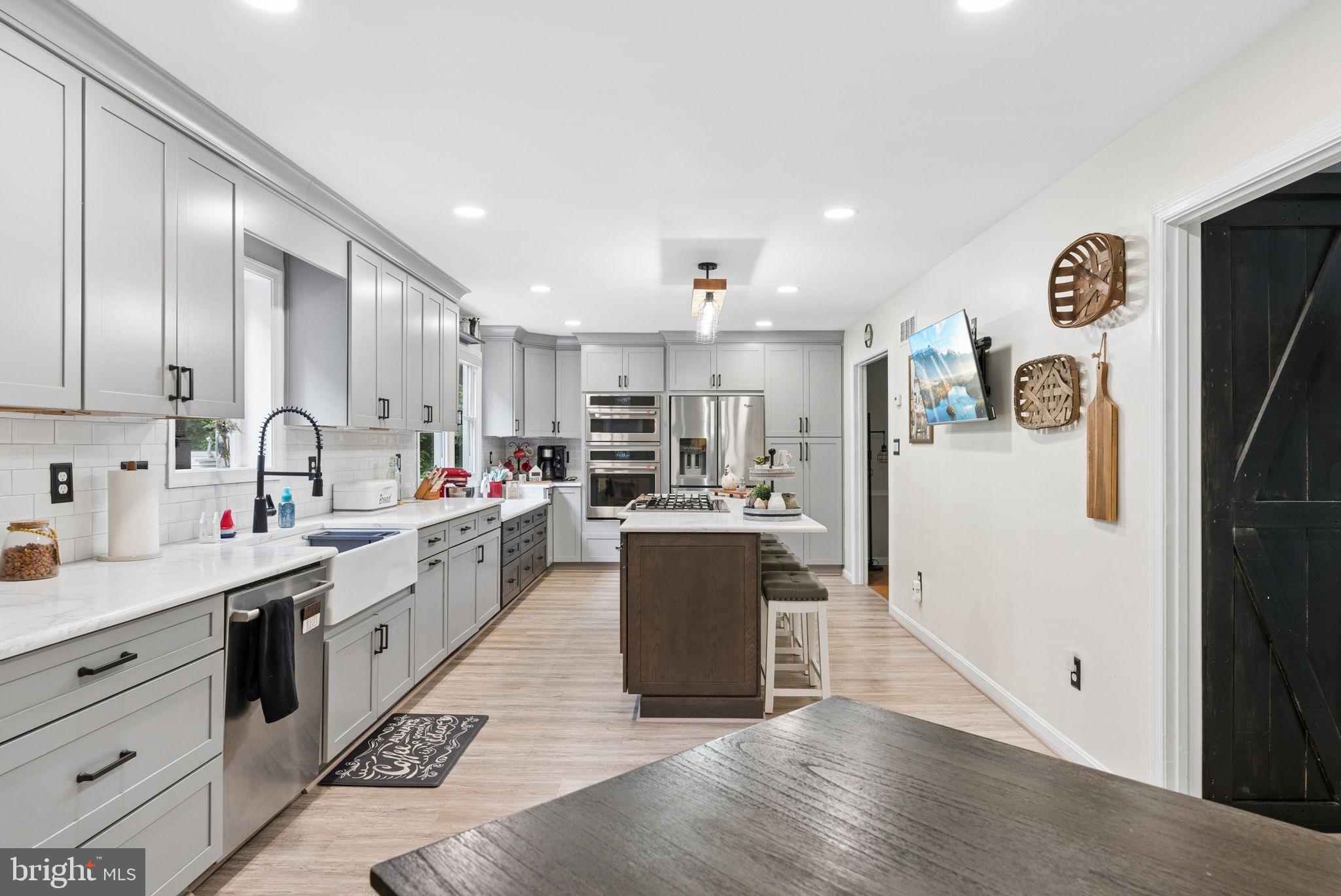 FOREST HILL - Residential