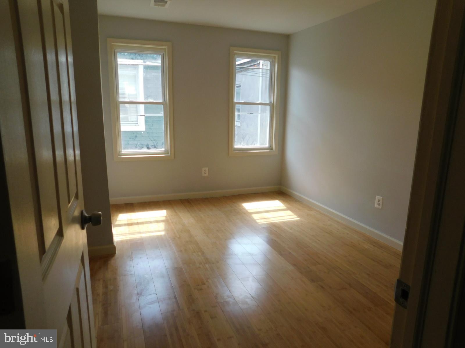 STRAWBERRY MANSION - Residential
