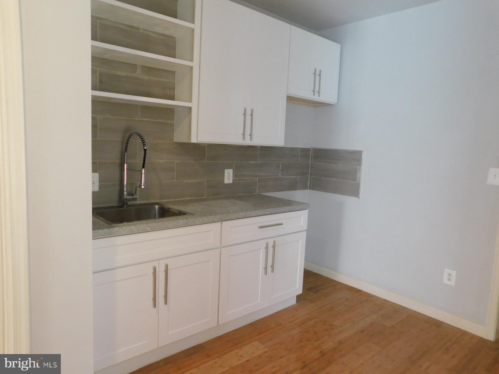 STRAWBERRY MANSION - Residential