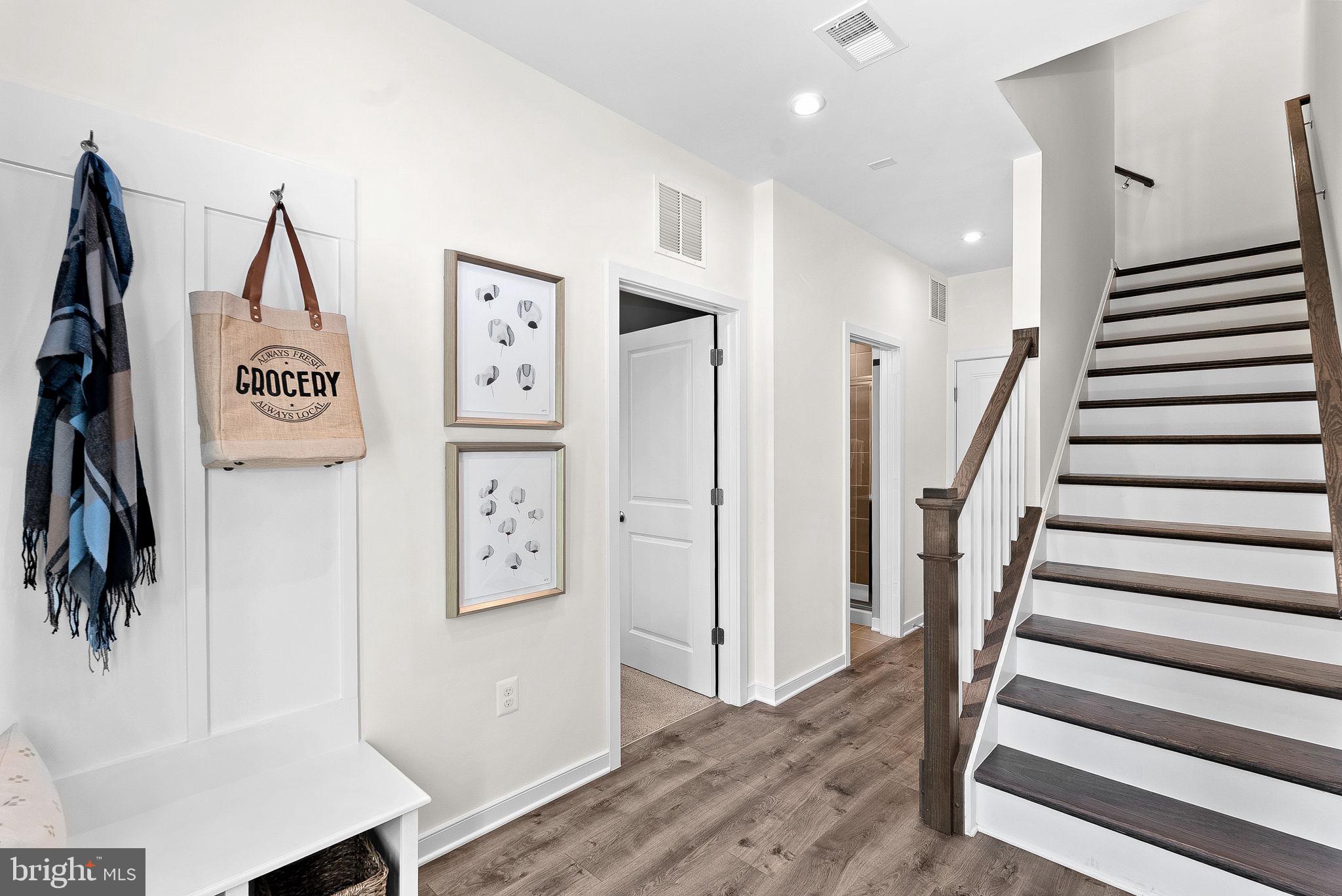 CASCADE LANDING - Residential