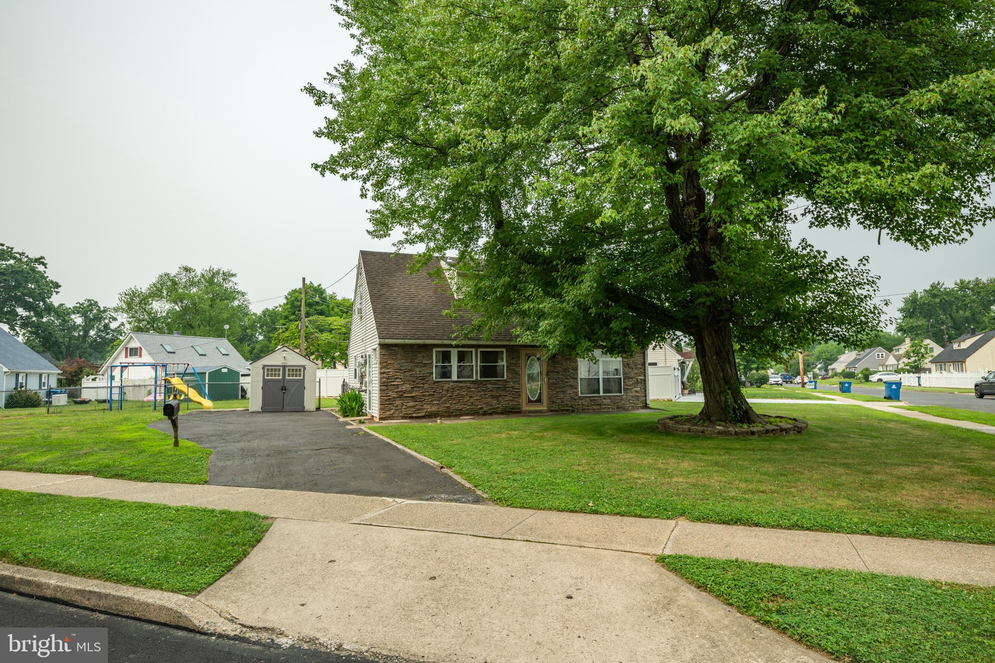 GARDEN VIEW - Residential
