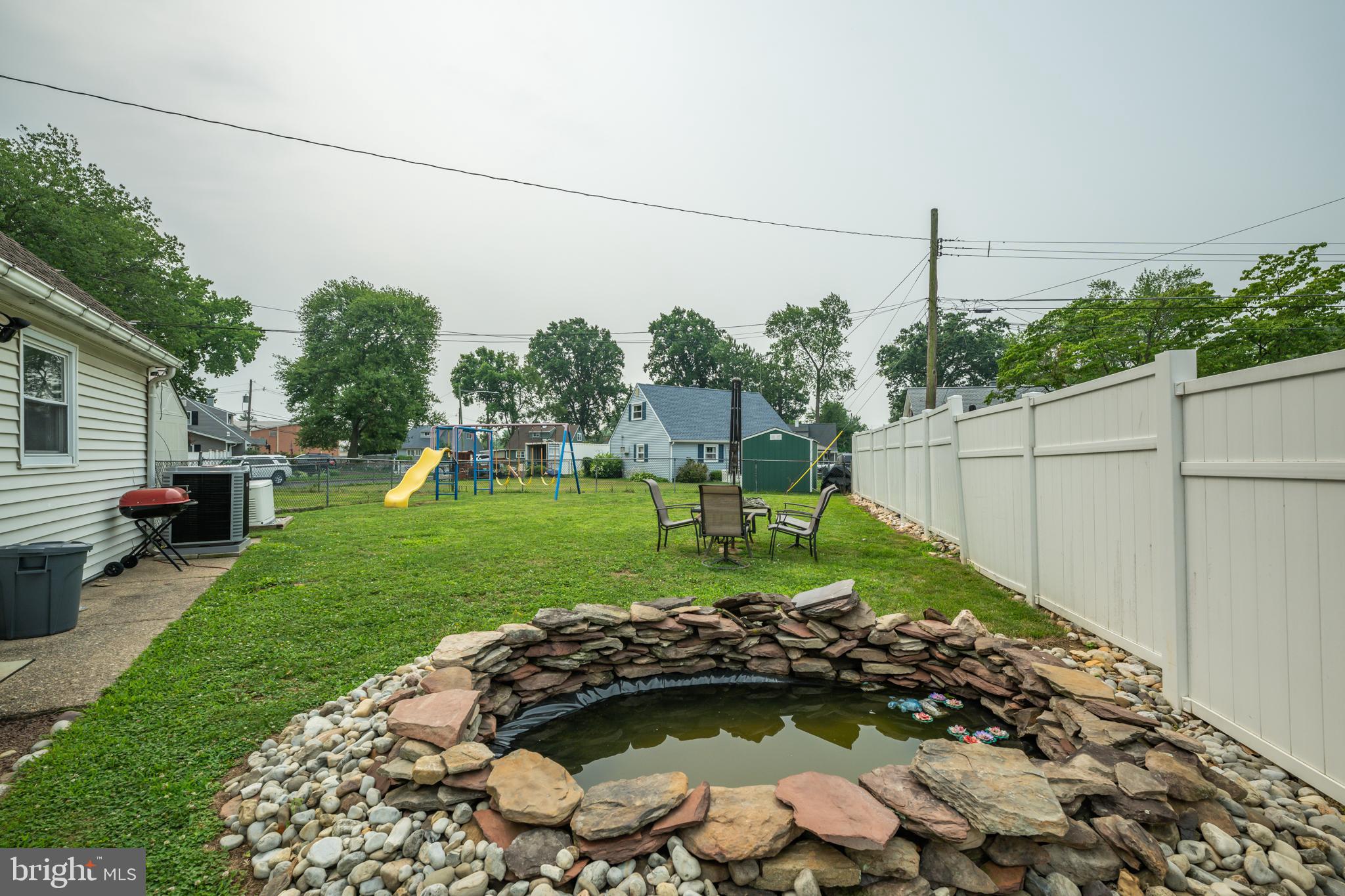 GARDEN VIEW - Residential
