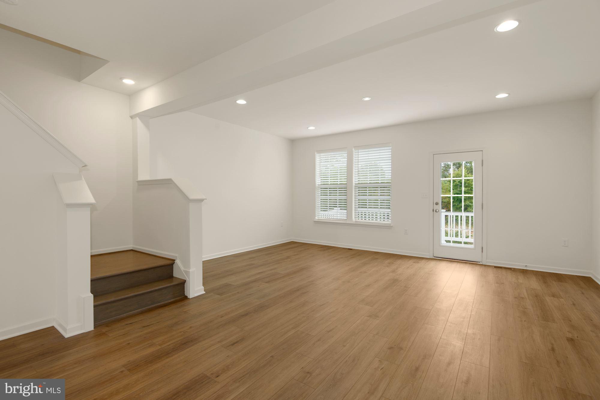 FREEDOM MANOR - Residential