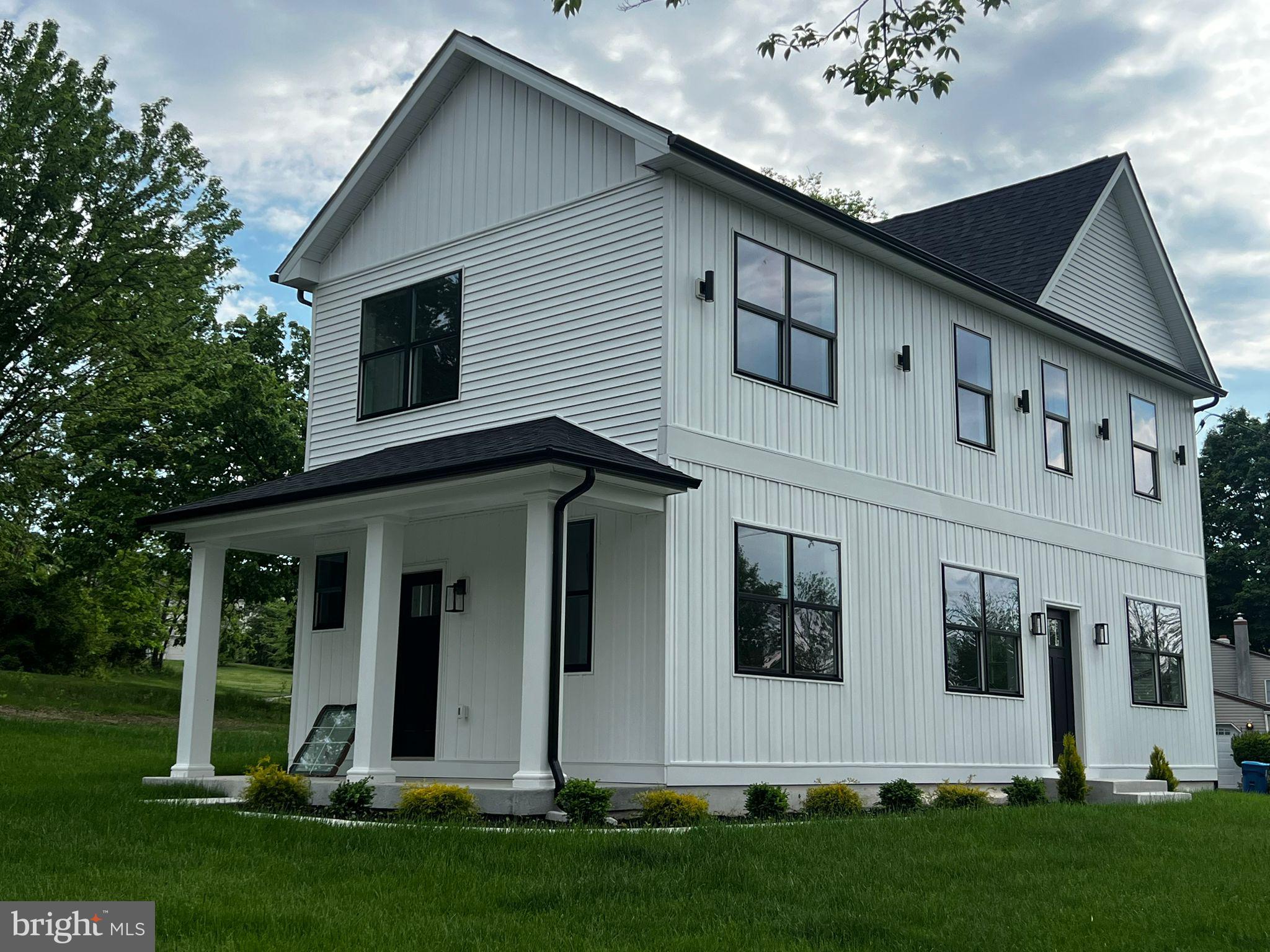 CHURCHVILLE MANOR - Residential