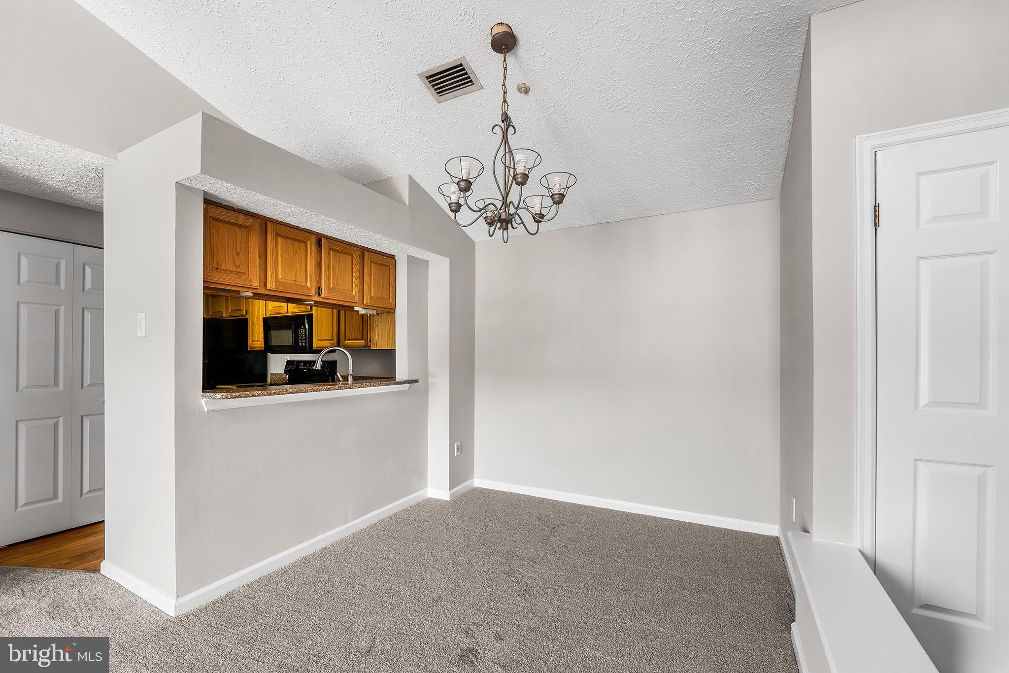 LAUREL WOODS - Residential
