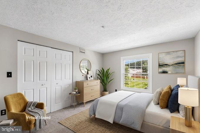 LAUREL WOODS - Residential