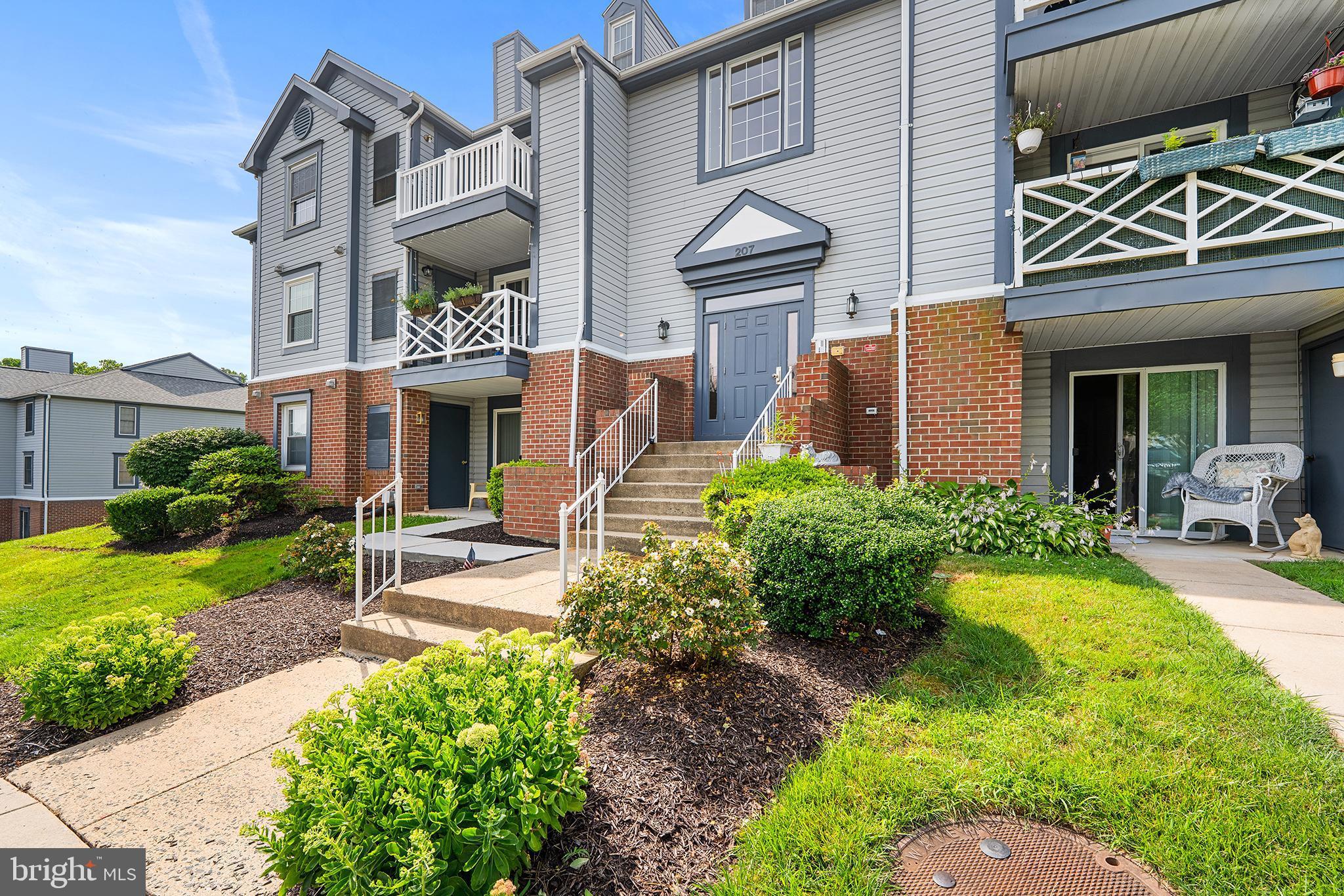 LAUREL WOODS - Residential