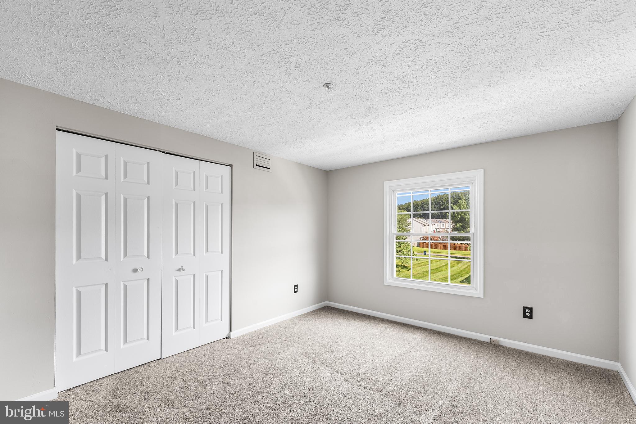 LAUREL WOODS - Residential