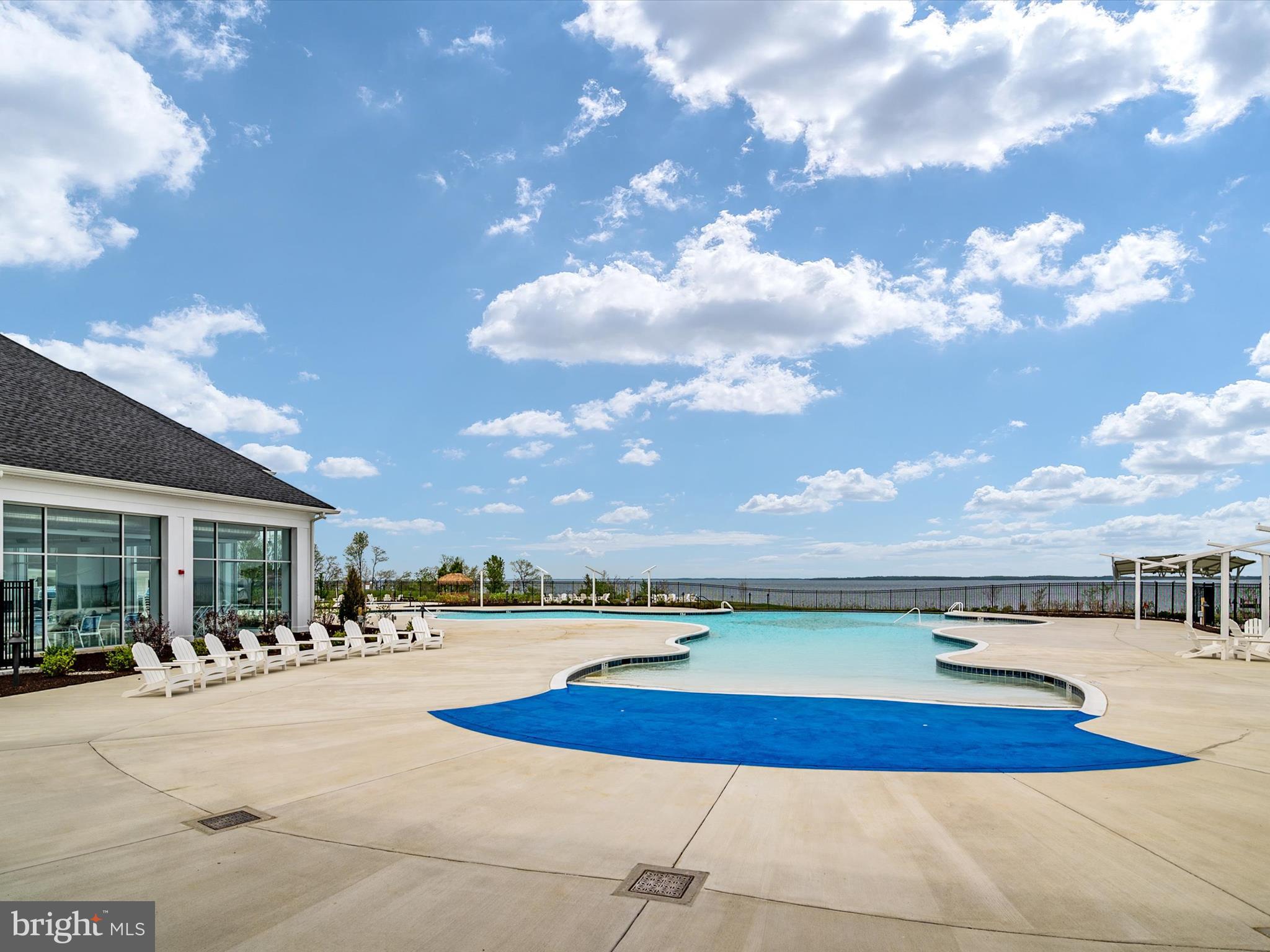 FOUR SEASONS AT KENT ISLAND - Residential