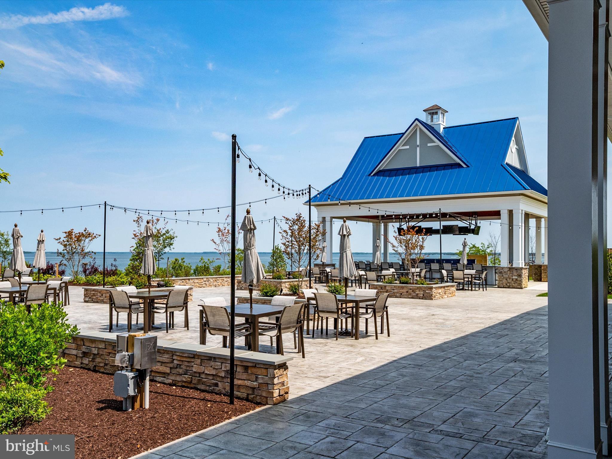 FOUR SEASONS AT KENT ISLAND - Residential