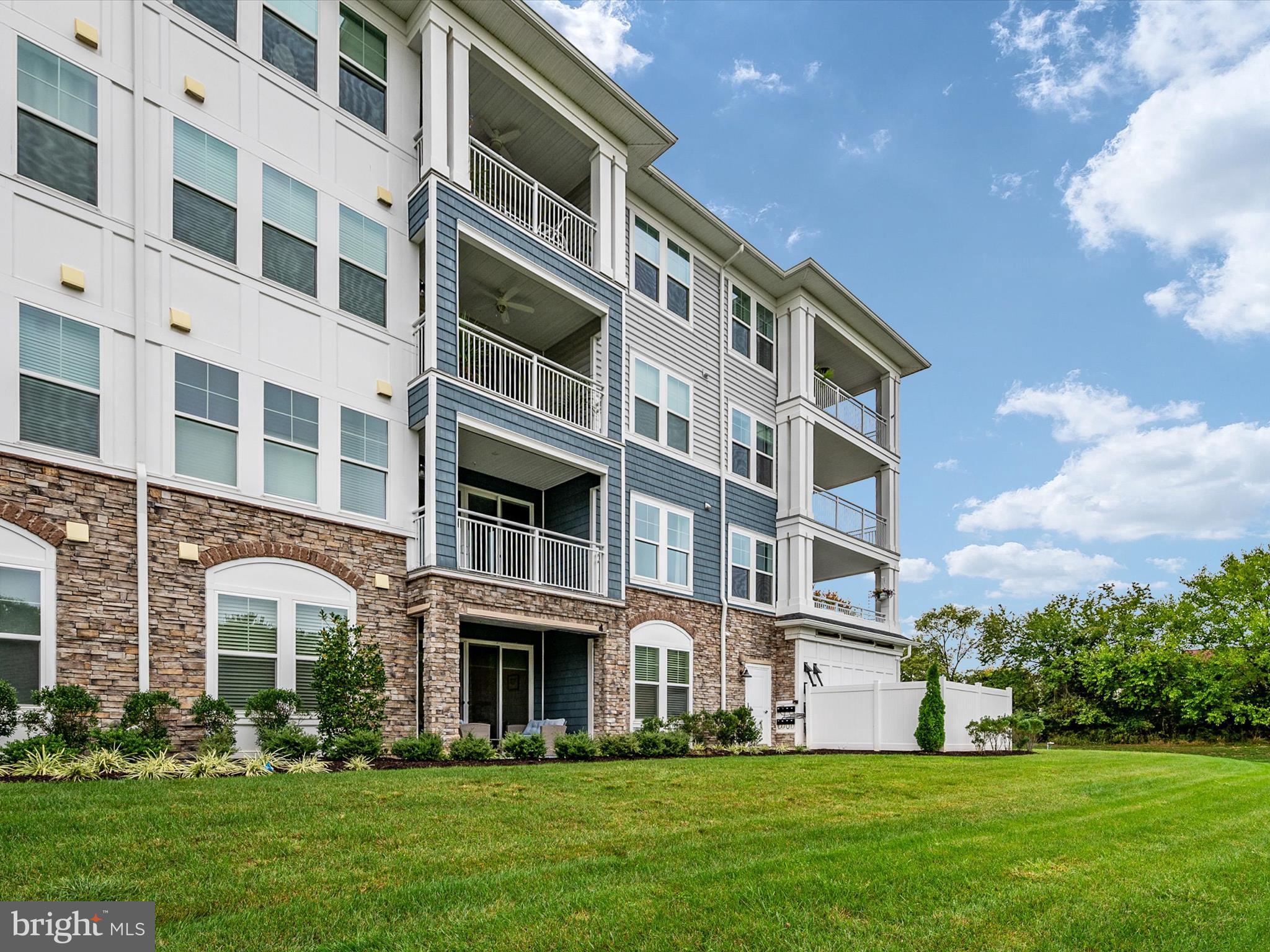 FOUR SEASONS AT KENT ISLAND - Residential