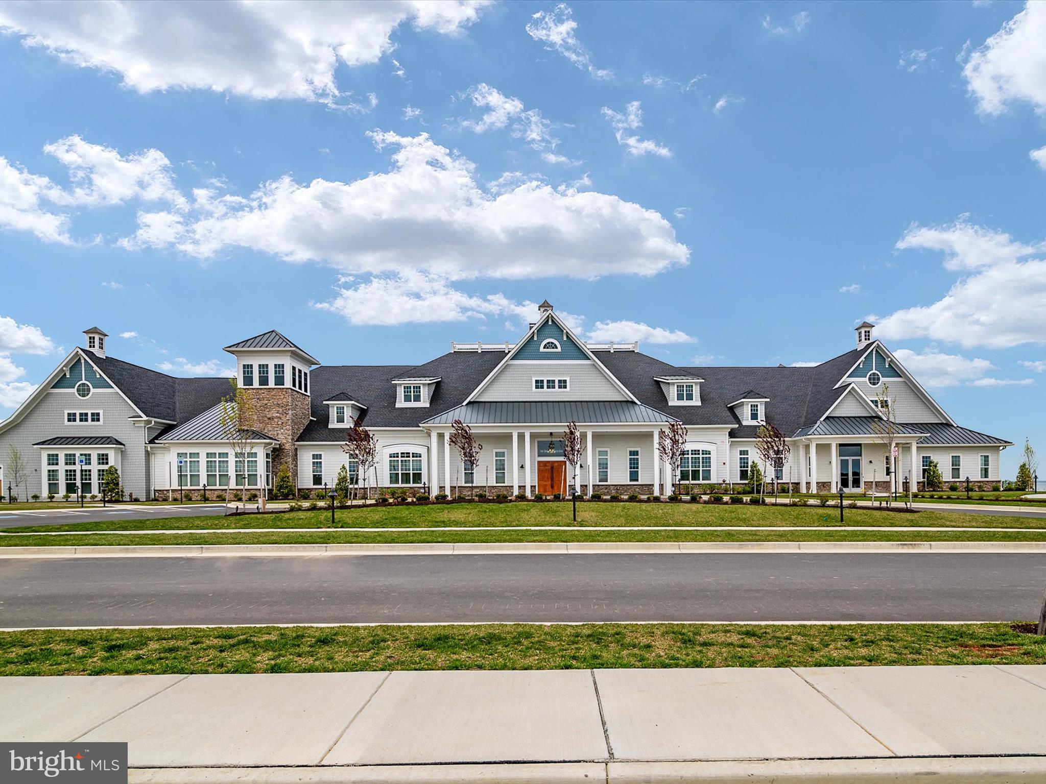 FOUR SEASONS AT KENT ISLAND - Residential