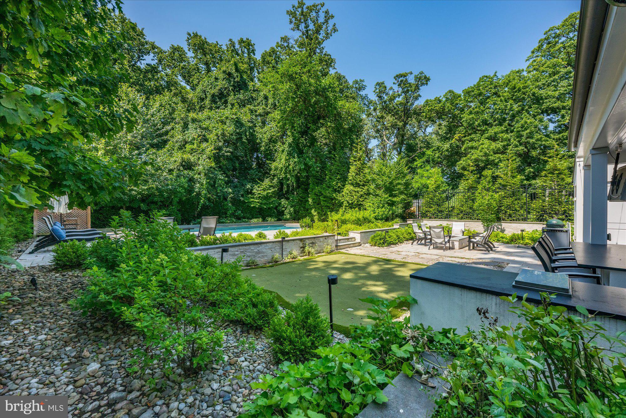 WOODMONT - Residential