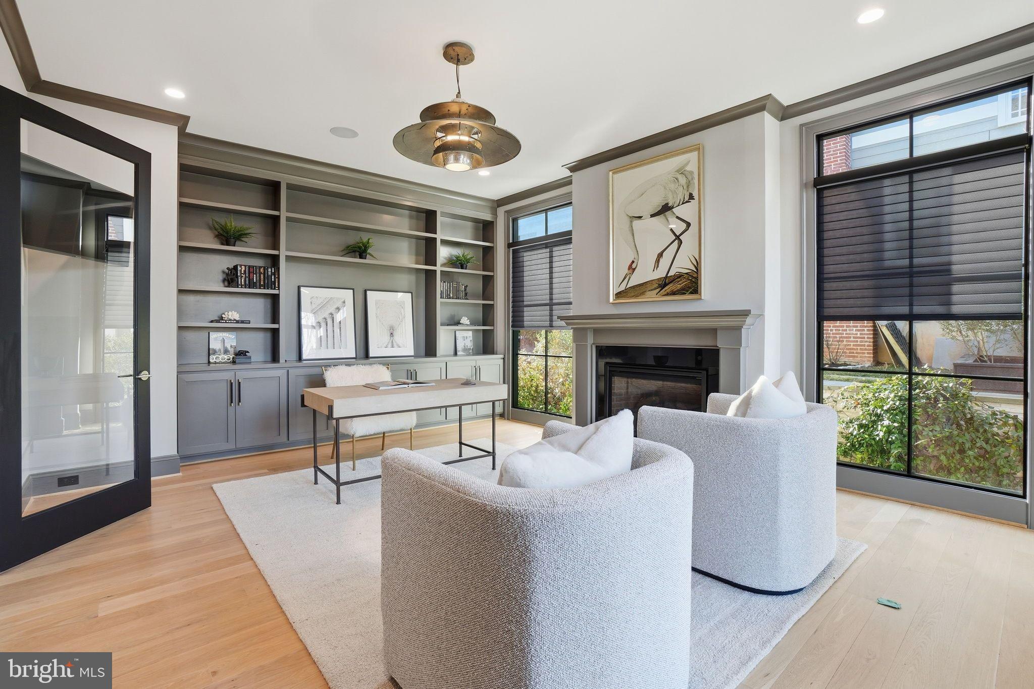 WOODMONT - Residential
