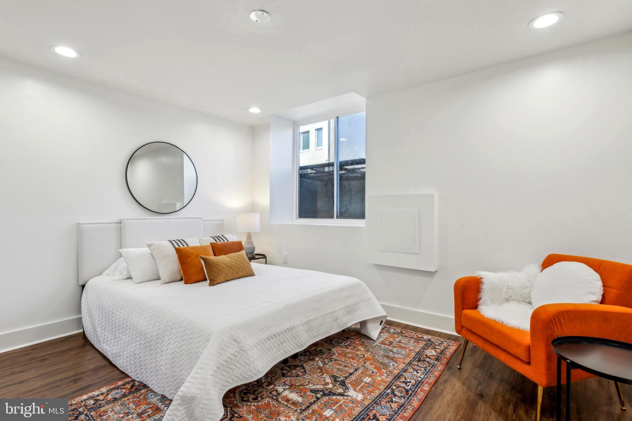 OLDE KENSINGTON - Residential