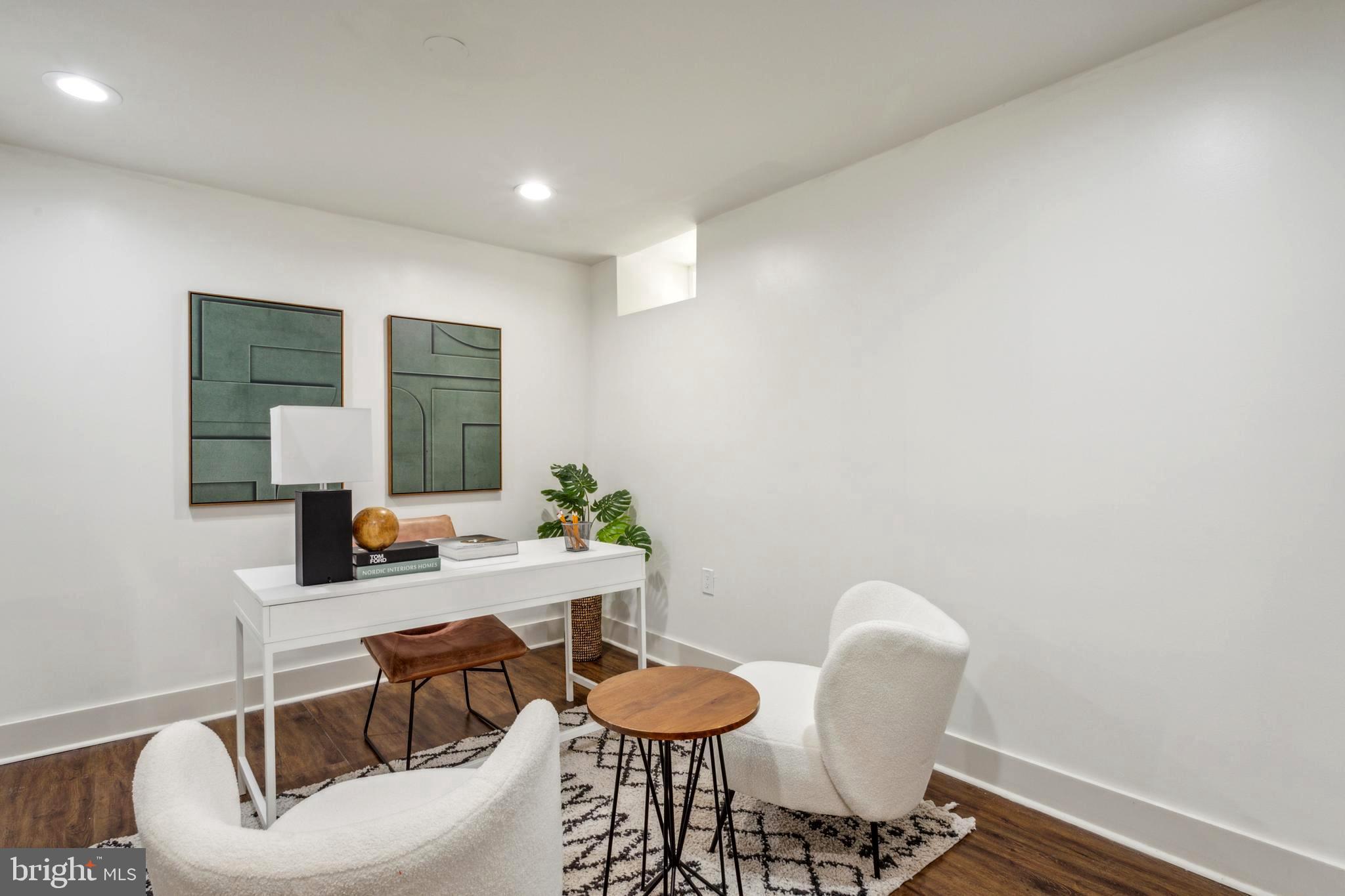 OLDE KENSINGTON - Residential