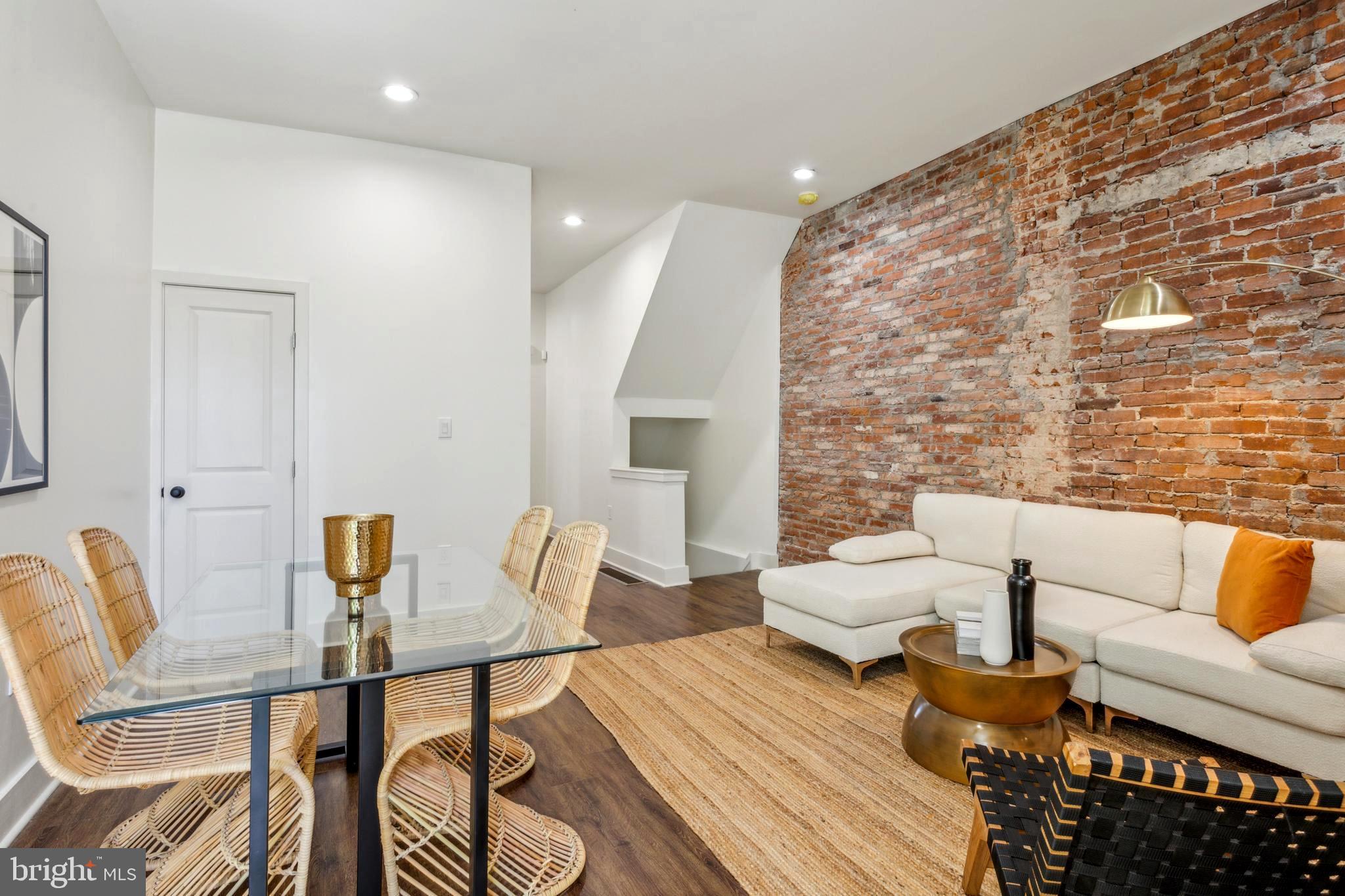 OLDE KENSINGTON - Residential