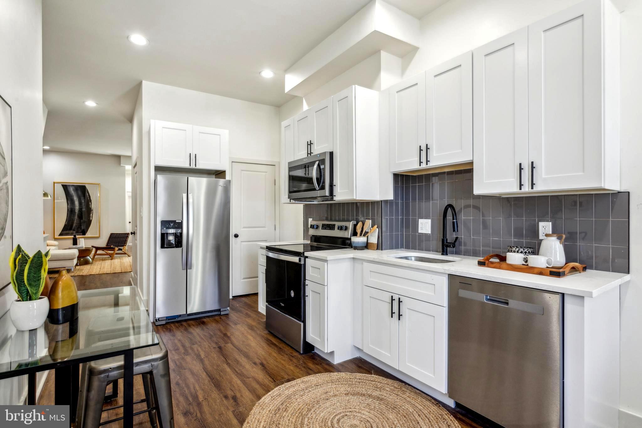 OLDE KENSINGTON - Residential