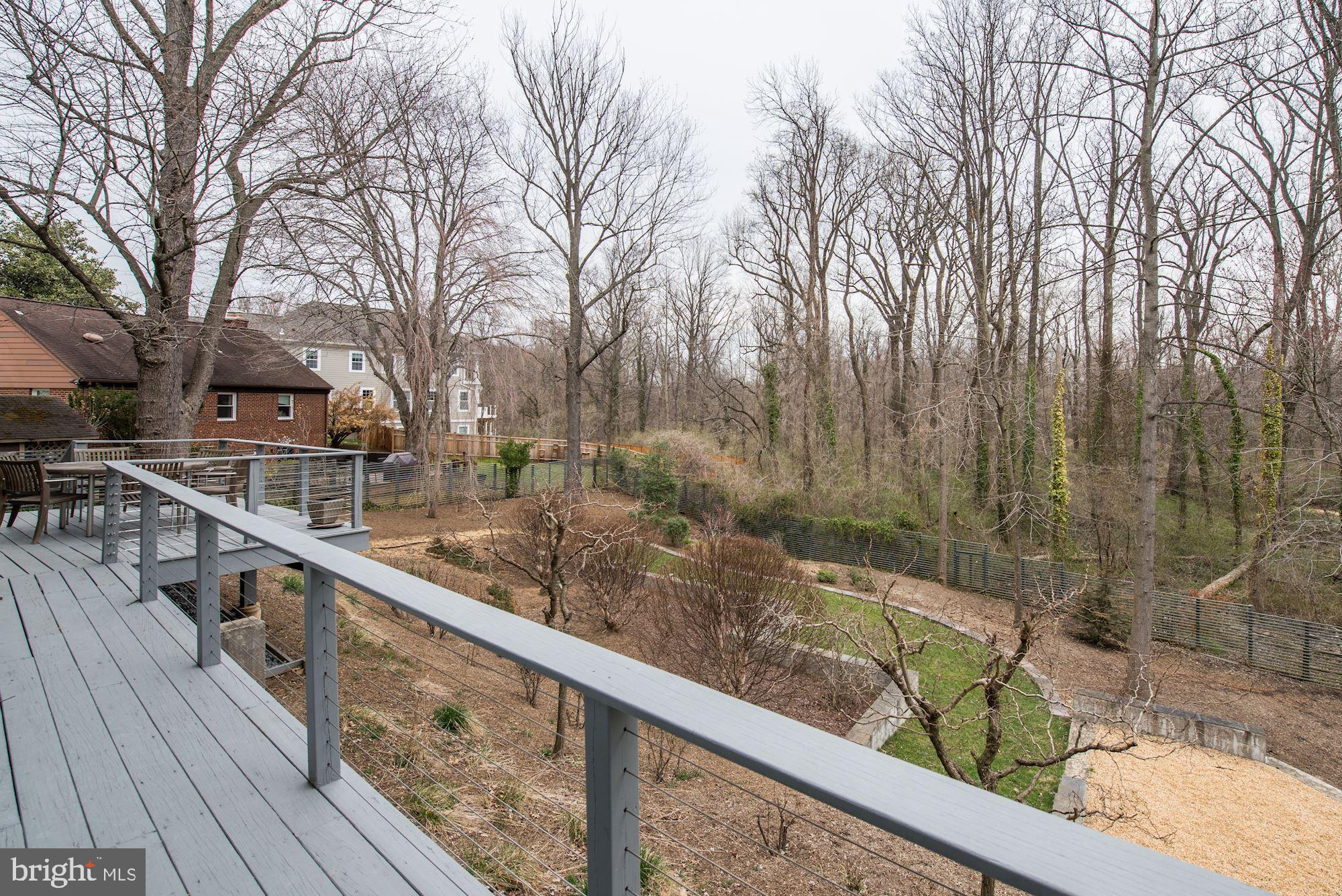 HILLSIDE MANOR - Residential