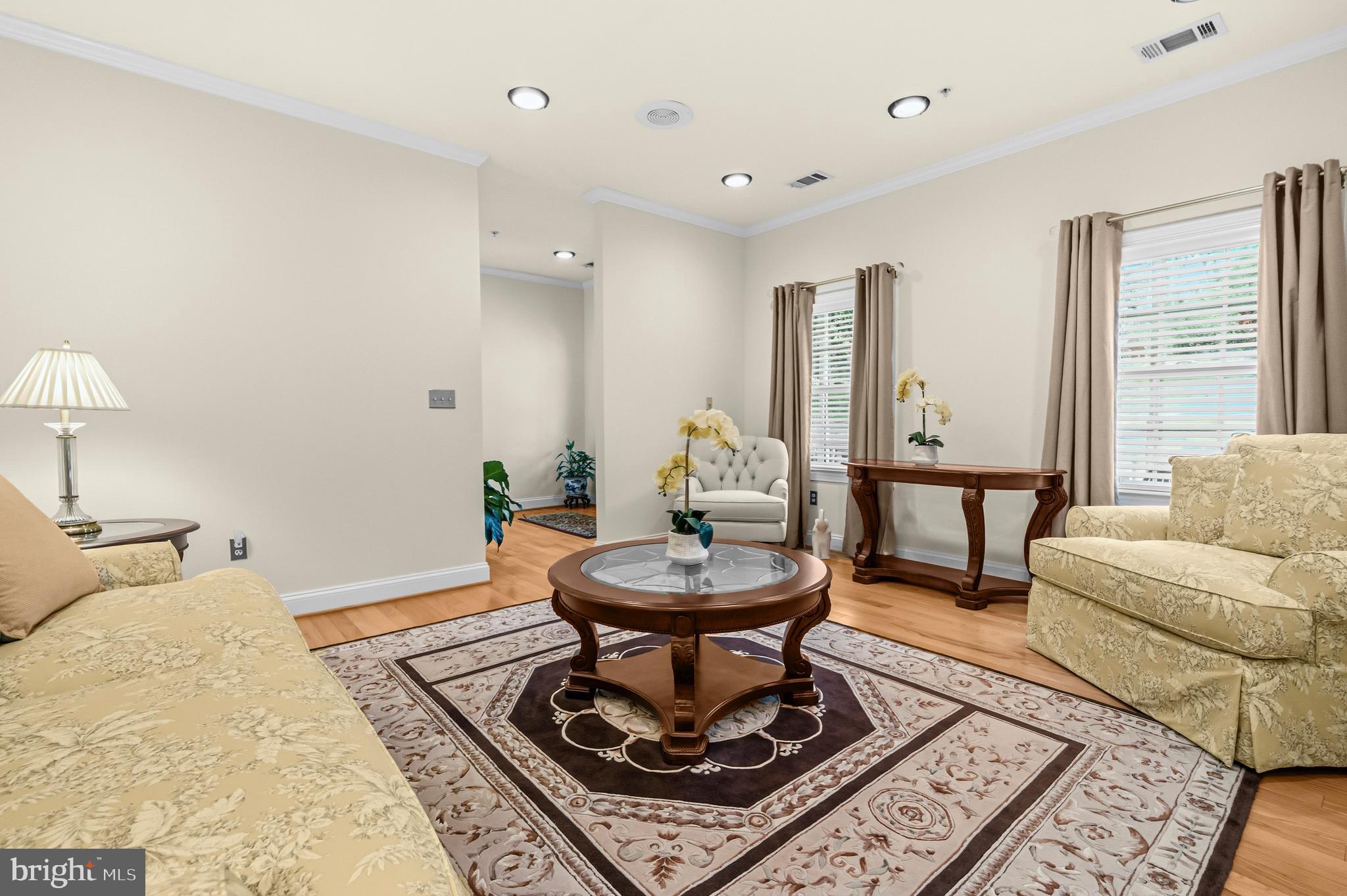 LAUREL - Residential