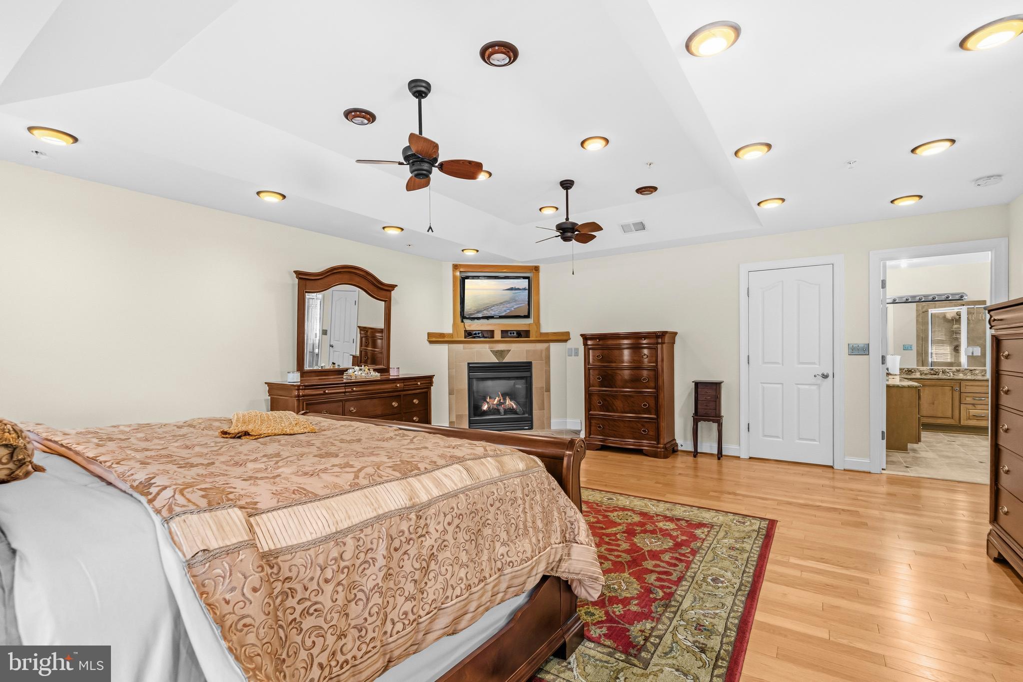 LAUREL - Residential