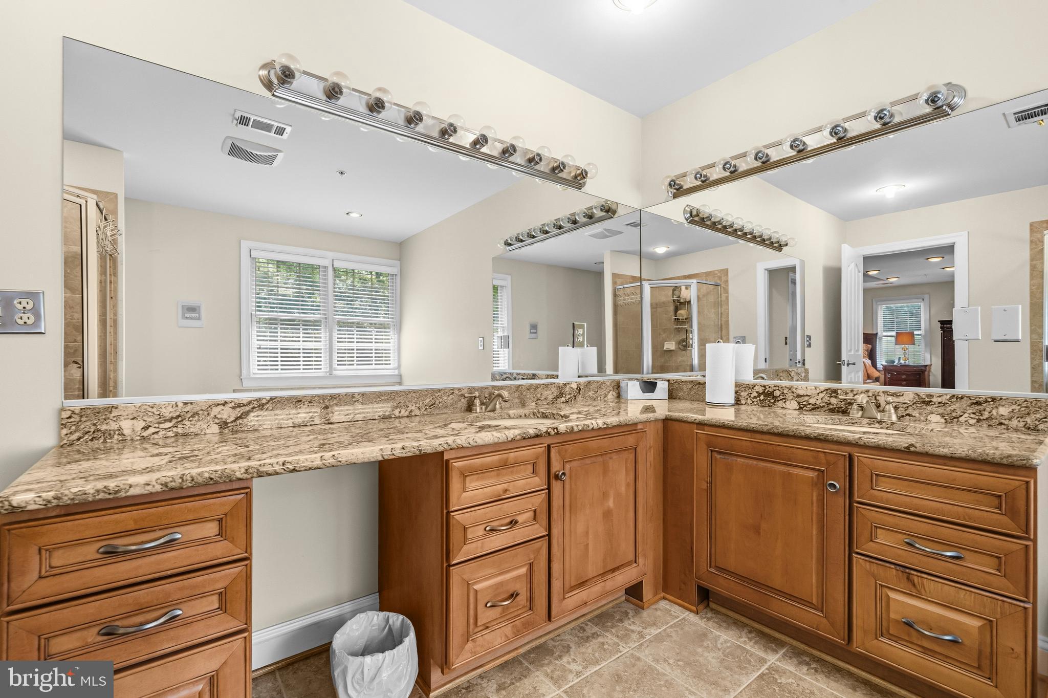 LAUREL - Residential