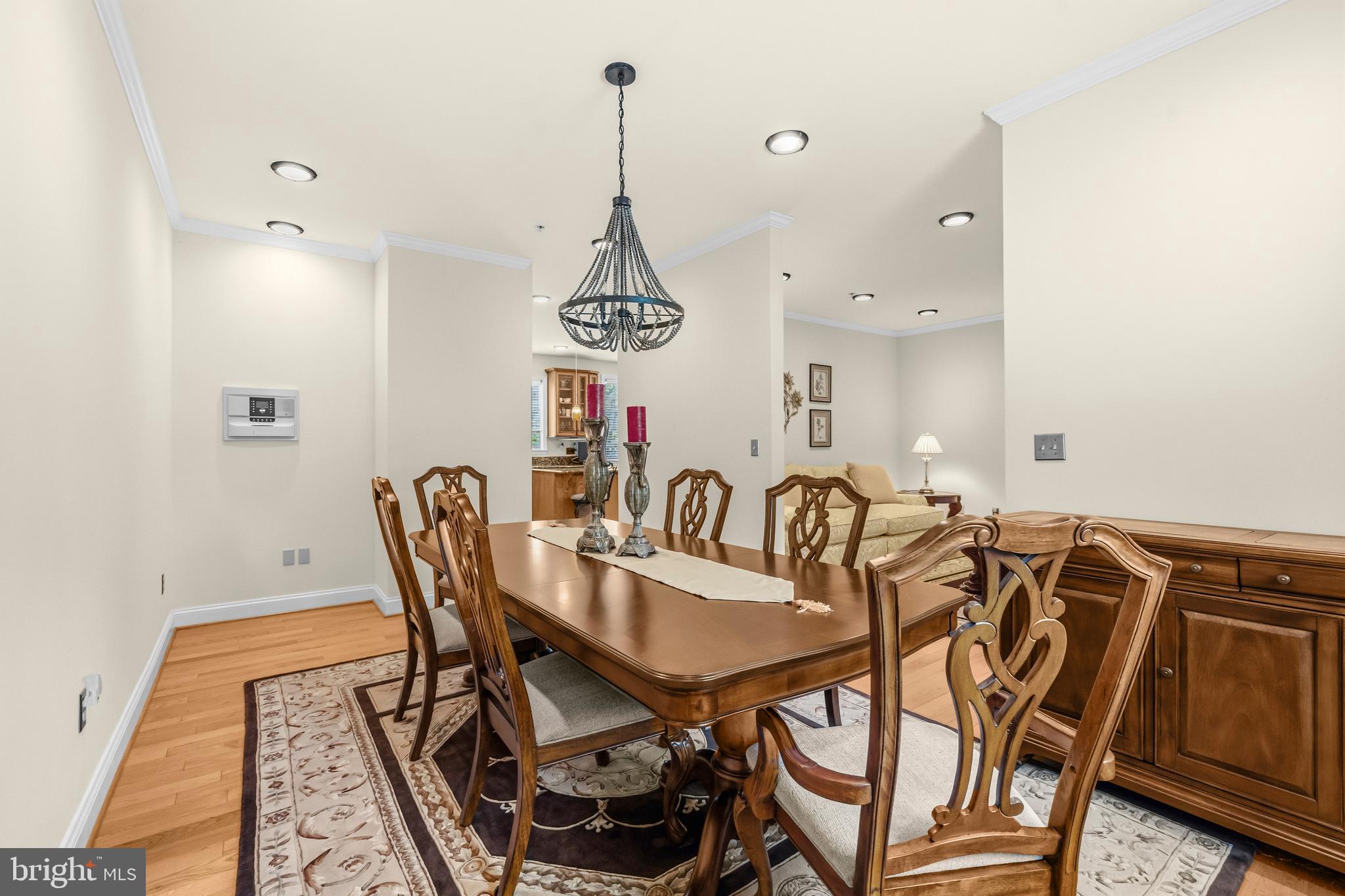 LAUREL - Residential