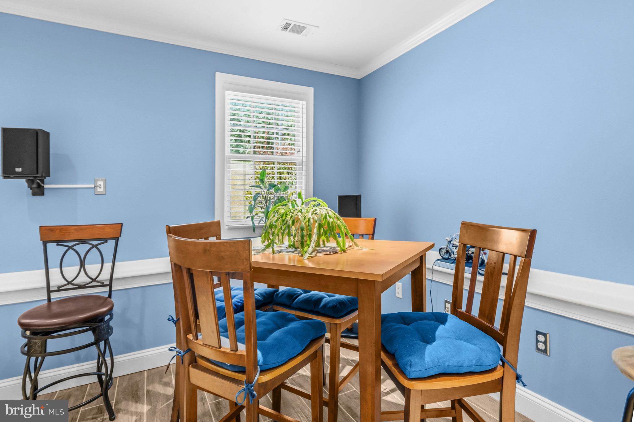 LAUREL - Residential