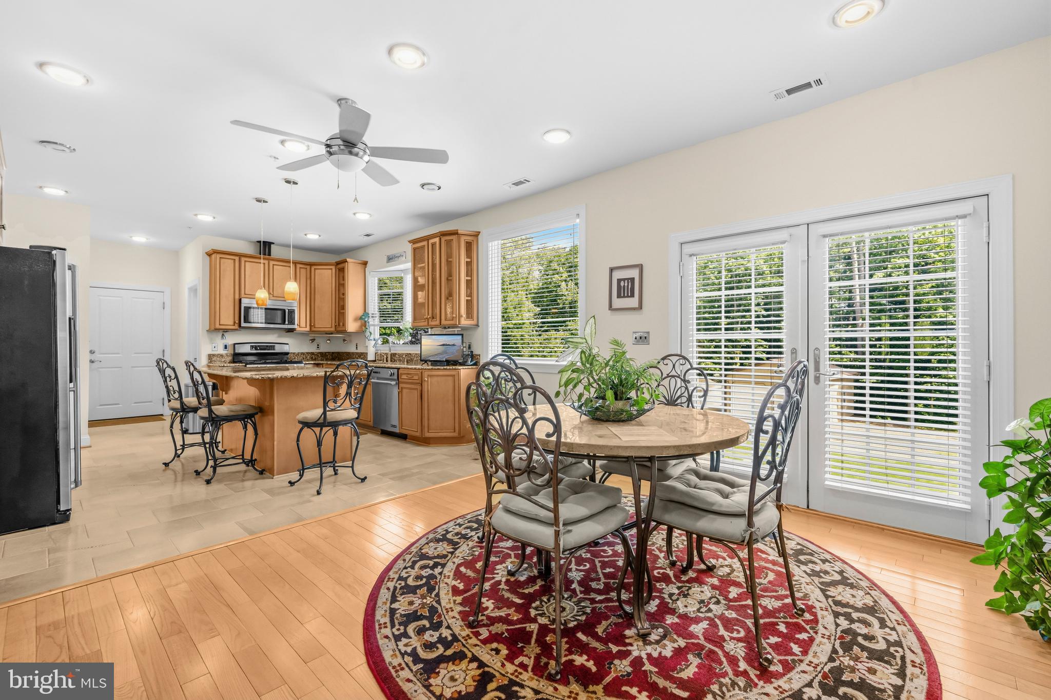 LAUREL - Residential