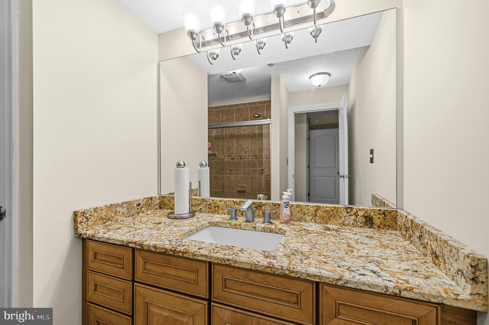 LAUREL - Residential