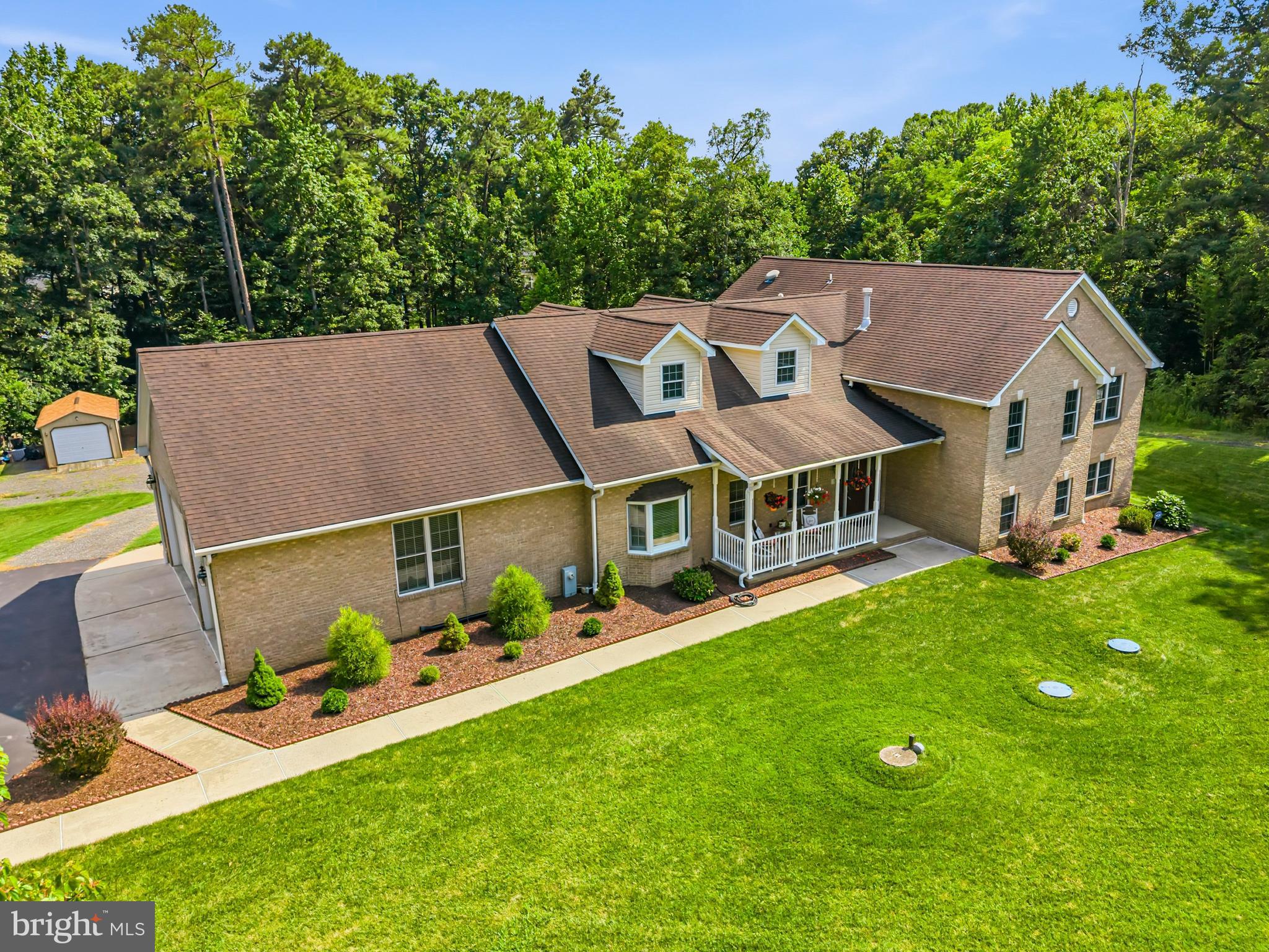 LAUREL - Residential