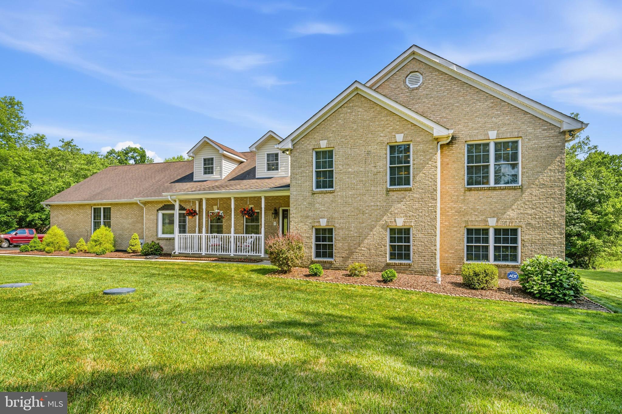 LAUREL - Residential