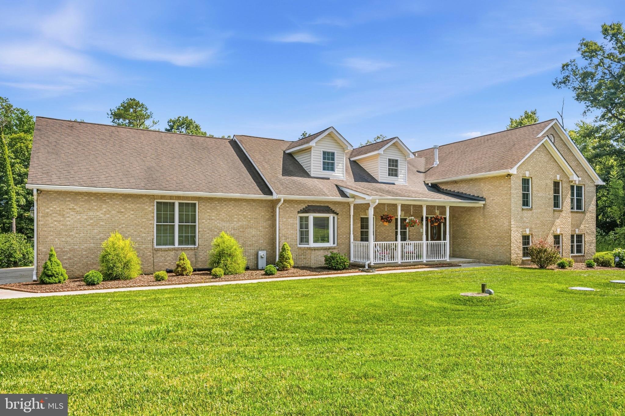 LAUREL - Residential