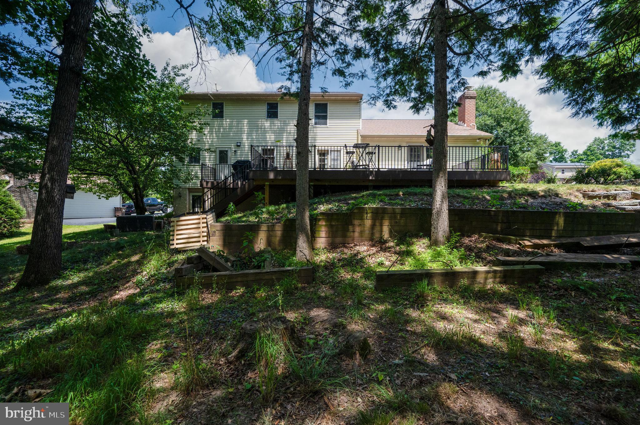 DOUGLAS MEADOWS - Residential